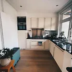 Spacious Designer Duplex Next To Park Lejlighed