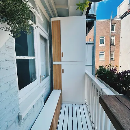 Spacious Designer Duplex Next To Park *