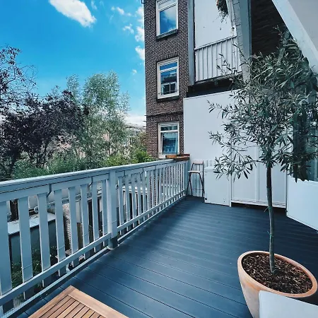 Spacious Designer Duplex Next To Park Apartmán *
