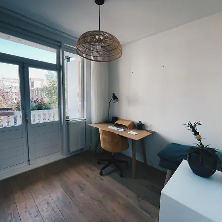 アパート Spacious Designer Duplex Next To Park アムステルダム
